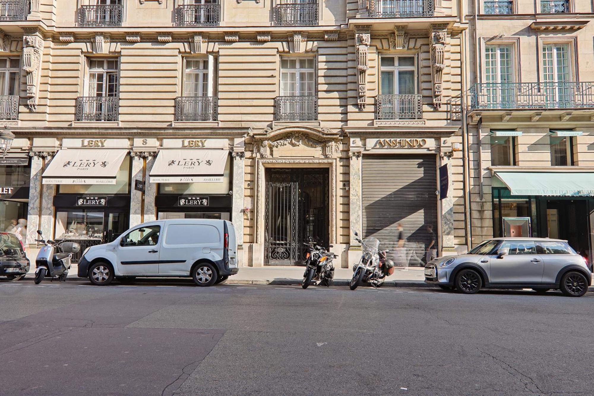Appartement Quartier Rue De La Paix Free Netflix Paris Exterior photo